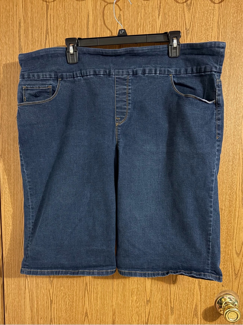 Gloria Vanderbilt Navy Blue Denim Shorts